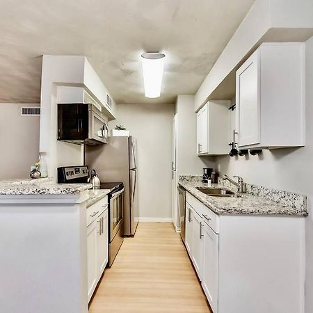 Dallas Boutique Flat + Arboretum Tickets Included Exterior photo